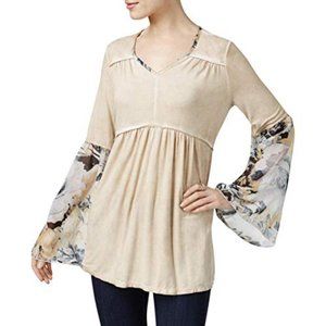 NWT Women's Floral Print Bell Sleeves